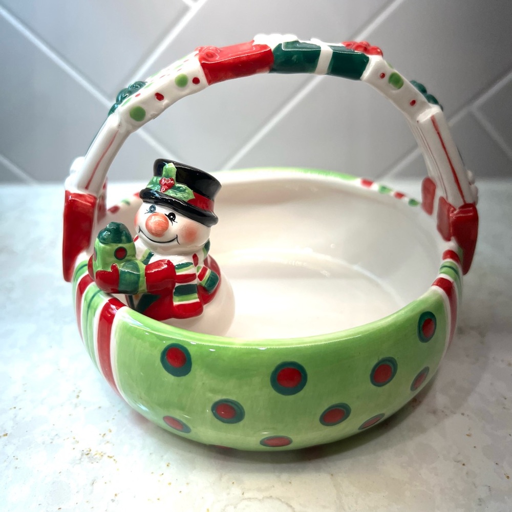 Fitz & Floyd Essentials Merry Christmas Snowman Presents Basket Candy Dish Bowl